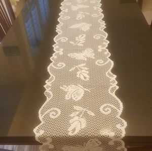 8ft wedding/ banquet white table runners